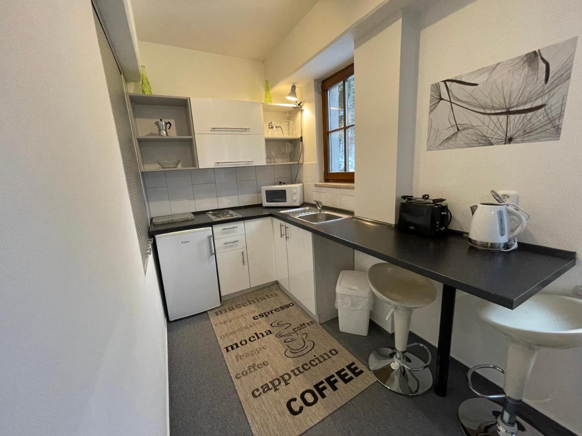 Apartmany U Posty 亚希莫夫 外观 照片