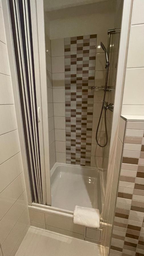 Apartmany U Posty 亚希莫夫 外观 照片